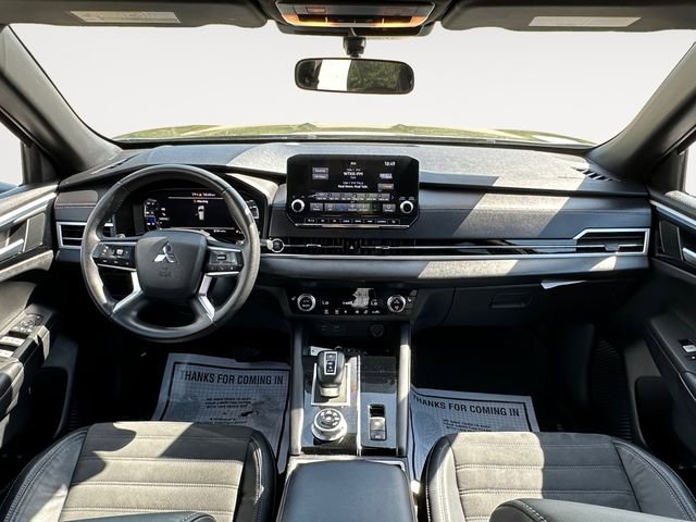 Used 2023 Mitsubishi Outlander SE image 10