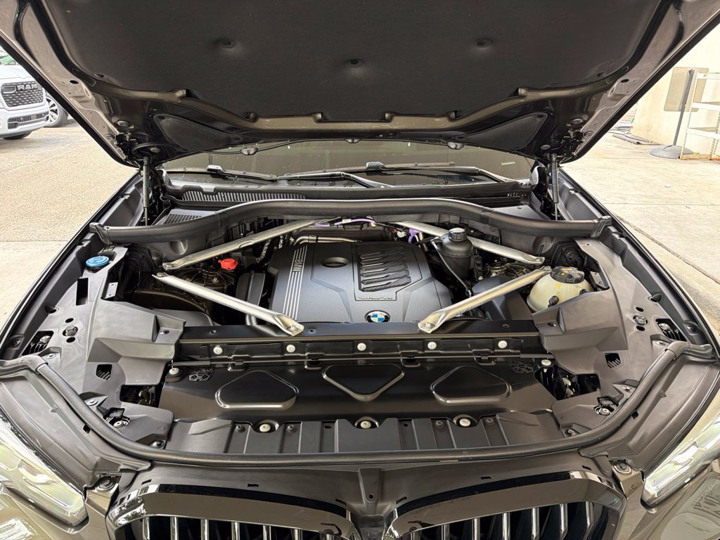 Used 2023 BMW X5 sDrive40i w/ M Sport Package RWD image 13