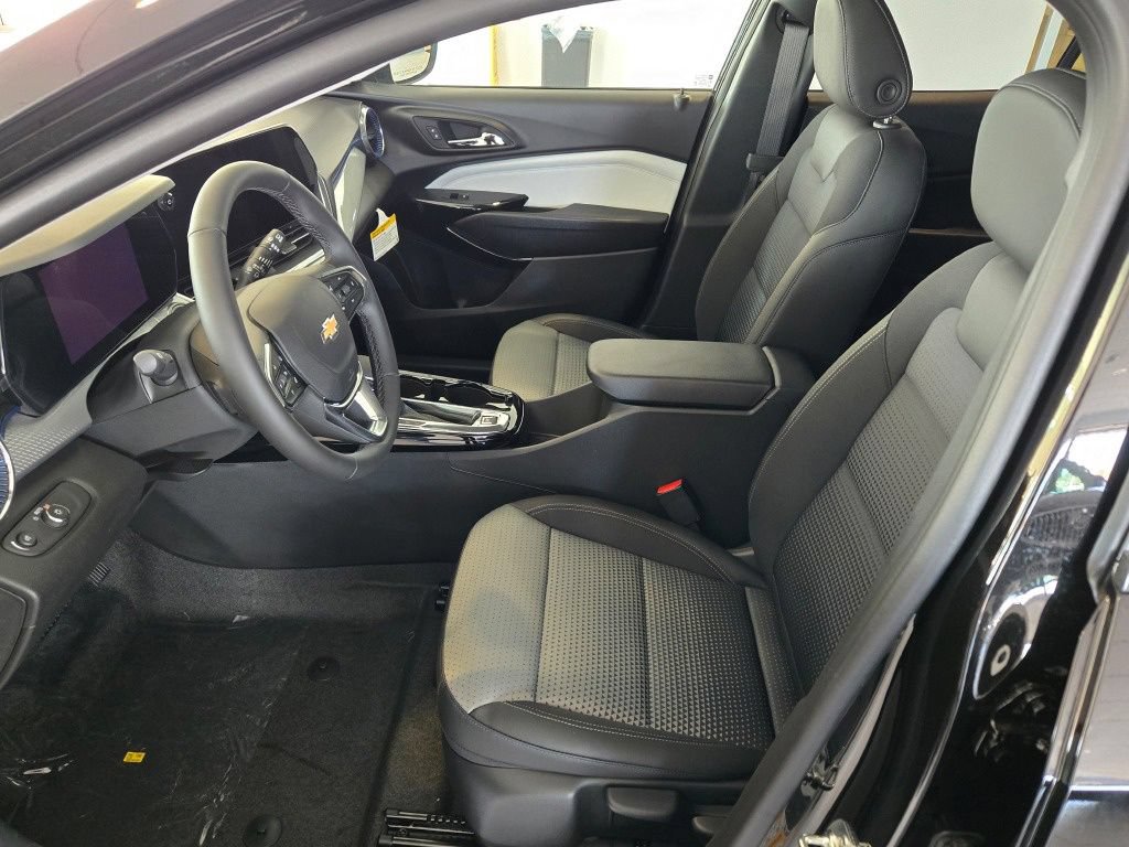 New 2026 Chevrolet Trax LT w/ Driver Confidence Package FWD image 21