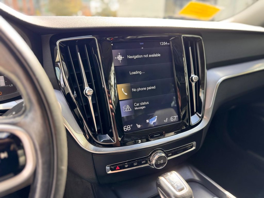 Used 2019 Volvo S60 T6 Momentum w/ Premium Package AWD/4WD image 16