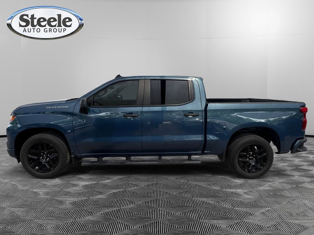 Used 2024 Chevrolet Silverado 1500 Custom RWD image 2
