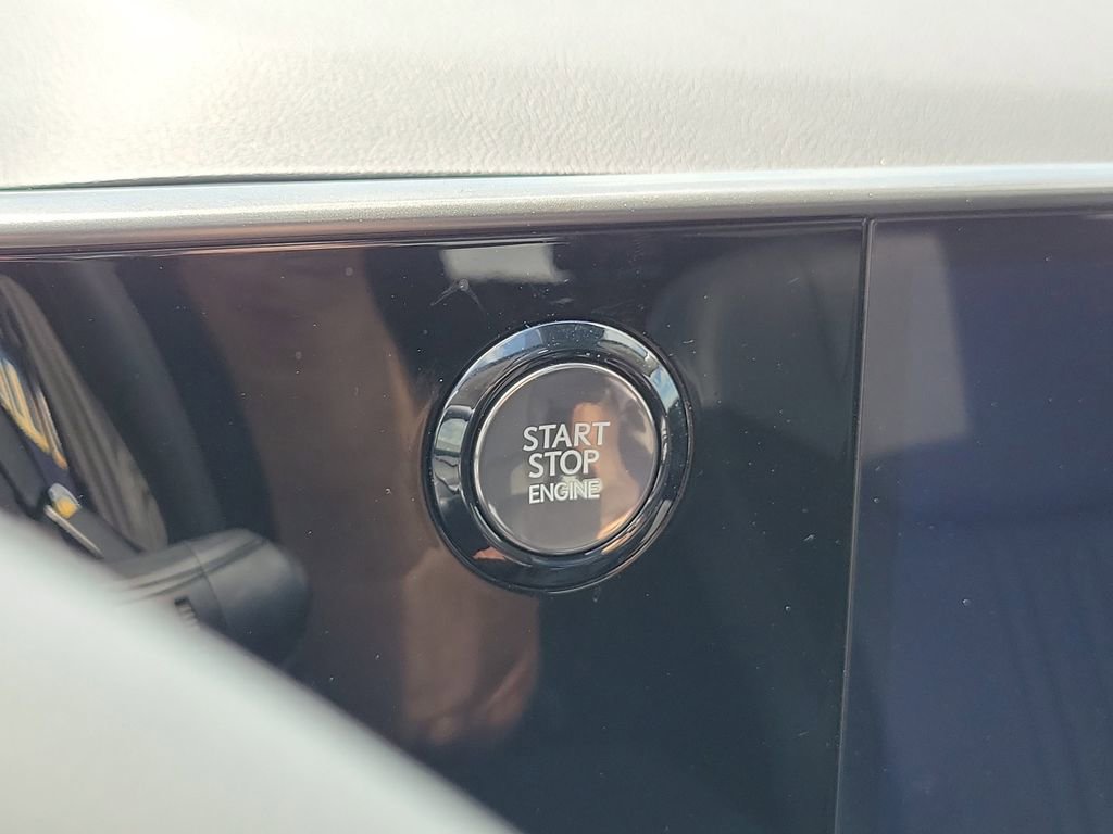 Used 2025 Lexus NX 250 FWD w/ Accessory Package (Z1) image 30