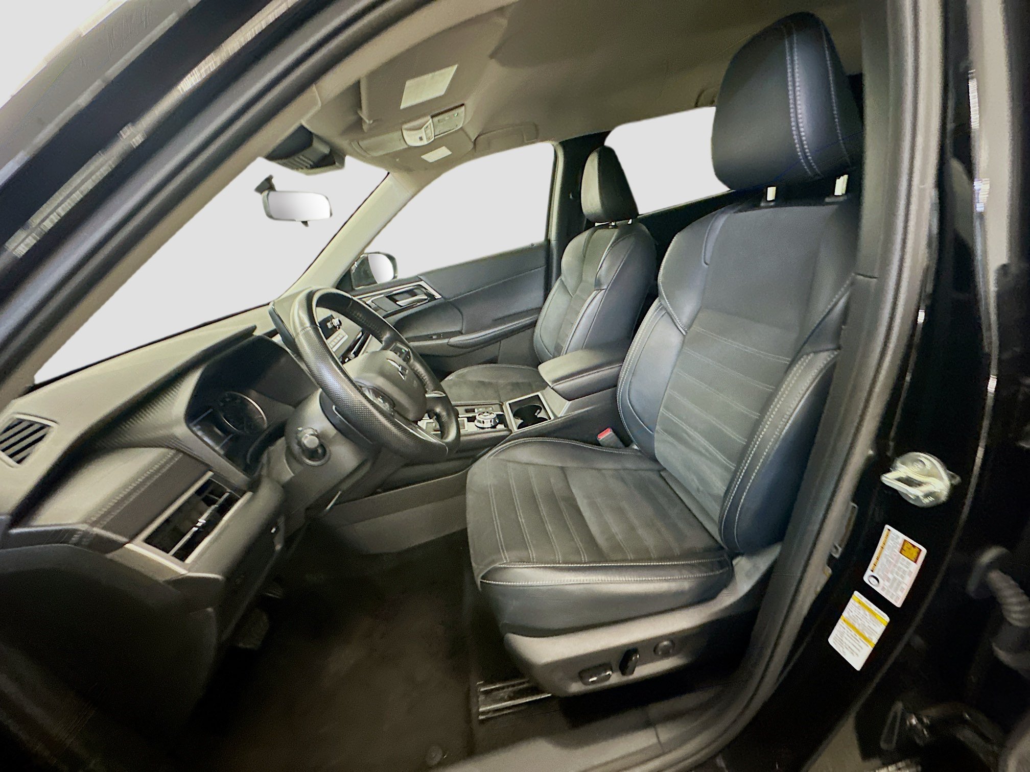 Used 2024 Mitsubishi Outlander SE AWD/4WD image 13
