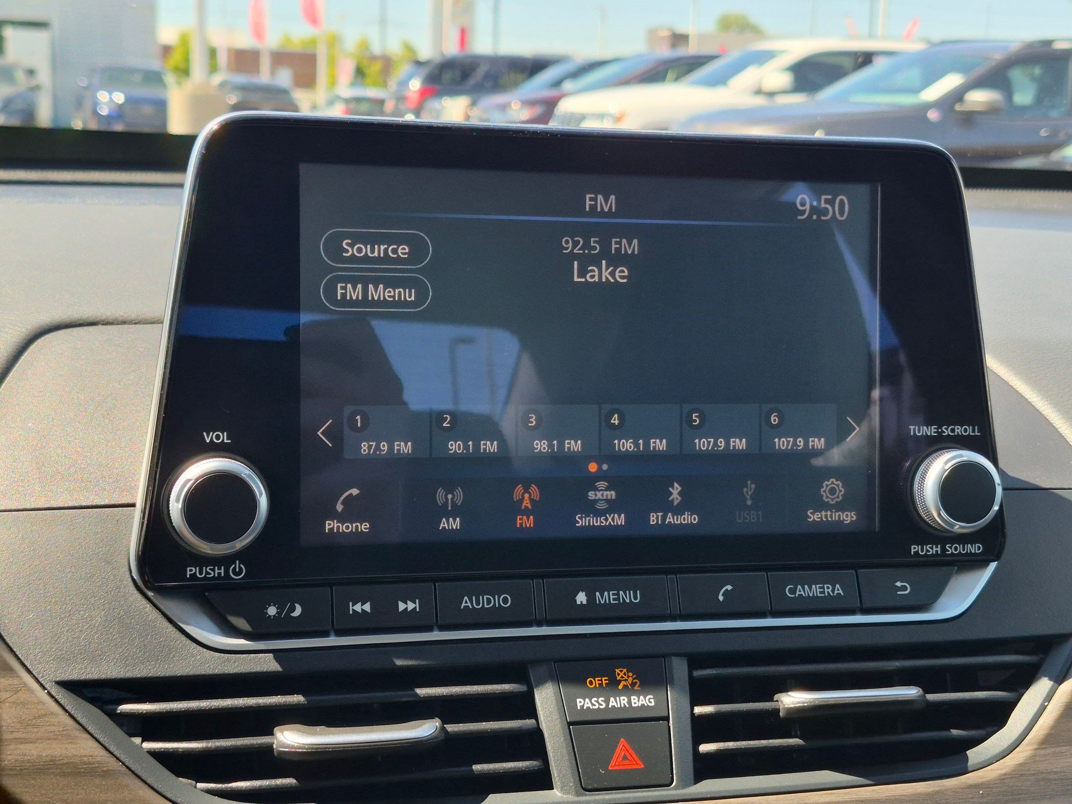 Certified 2025 Nissan Altima 2.5 SV FWD image 24