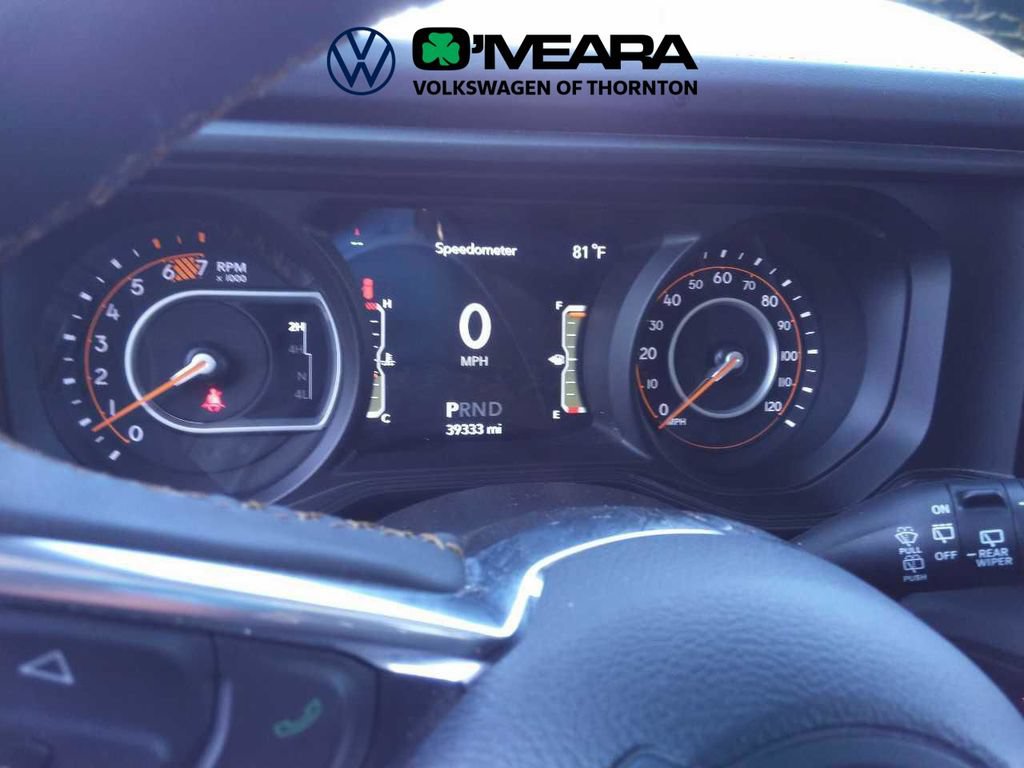 Used 2025 Jeep Wrangler Unlimited Sahara AWD/4WD image 5
