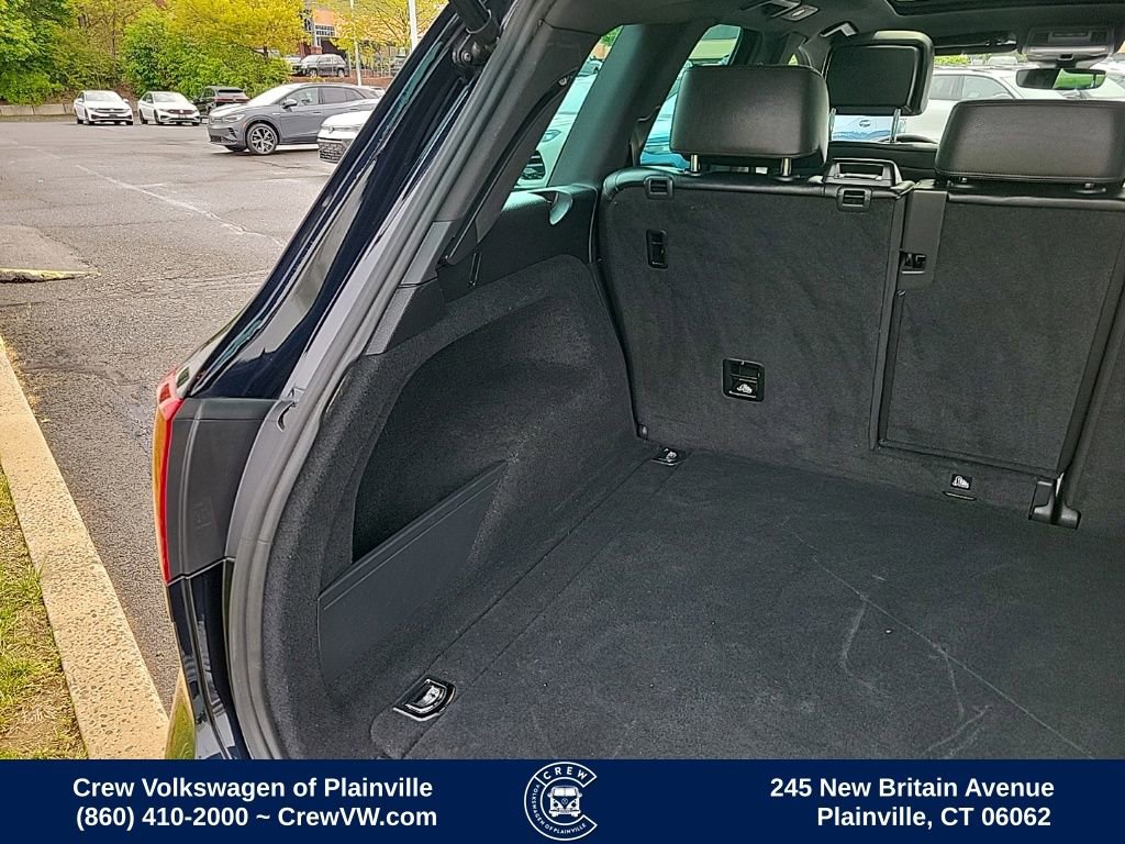 Used 2017 Volkswagen Touareg Wolfsburg Edition AWD/4WD image 49
