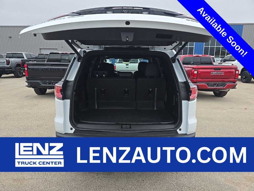 Used 2026 GMC Acadia Elevation w/ Elevation Premium Package AWD/4WD image 6