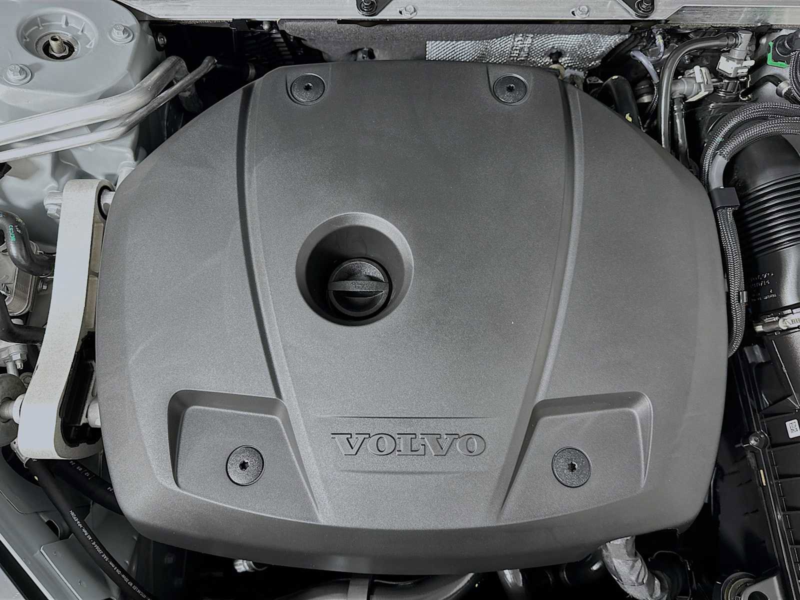 Used 2025 Volvo XC60 T8 Plus w/ Protection Package Premier image 28