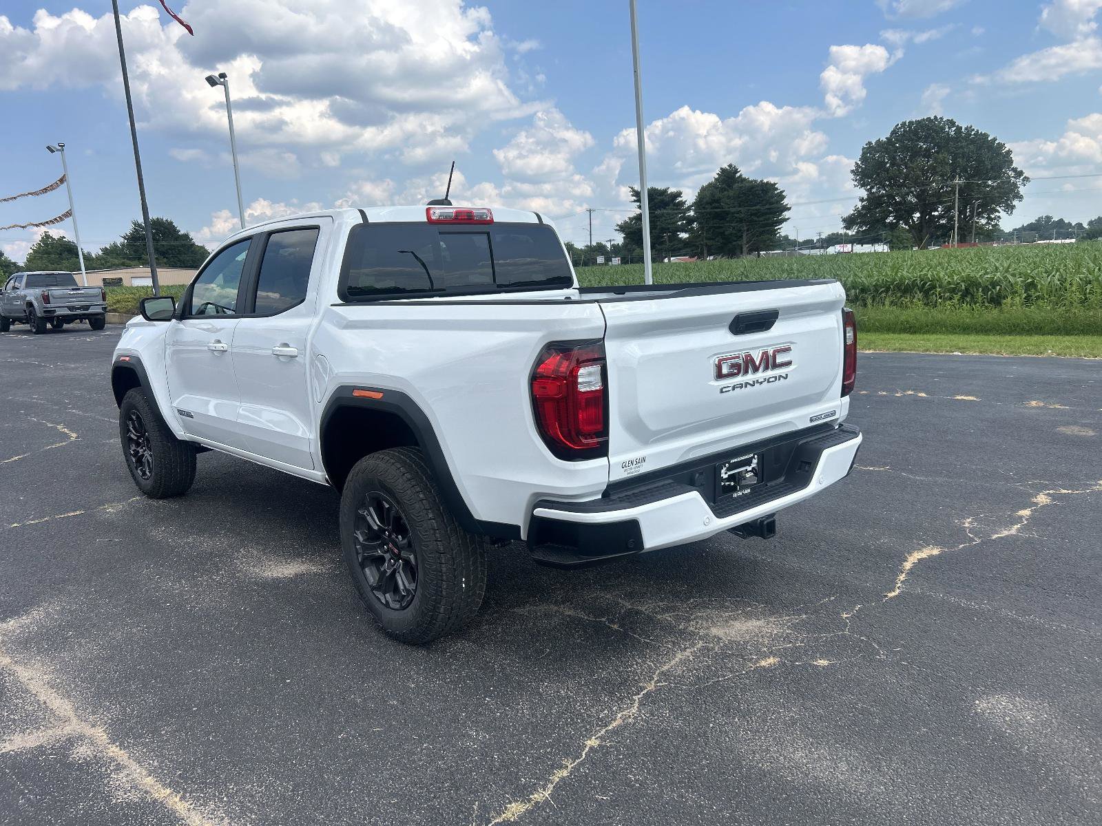 New 2025 GMC Canyon Elevation image 3