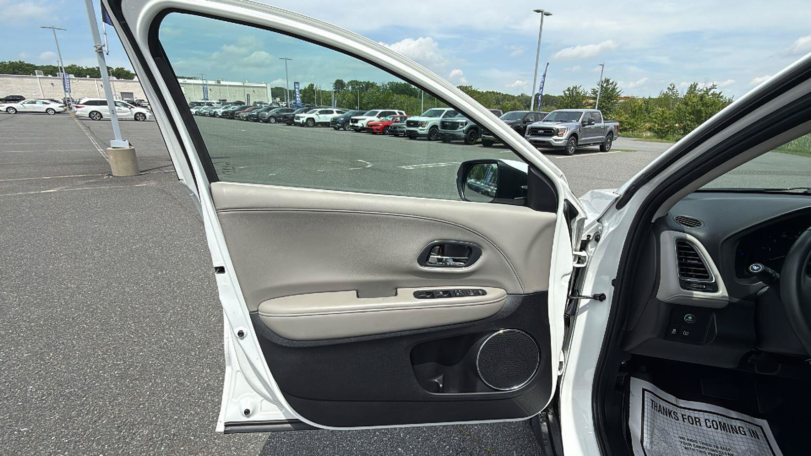 Used 2016 Honda HR-V EX-L image 23