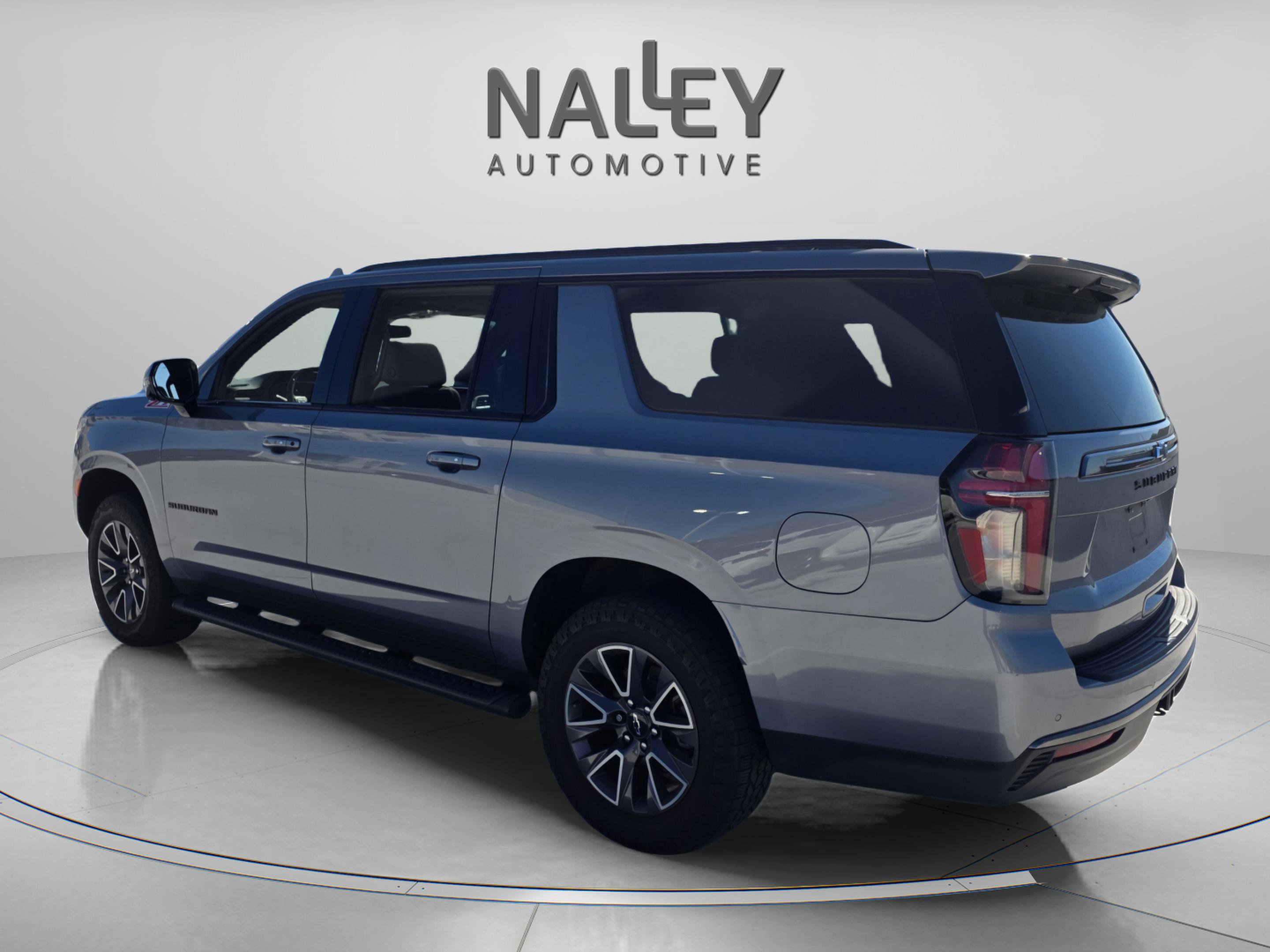 Used 2022 Chevrolet Suburban Z71 w/ Z71 Off-Road Package image 3