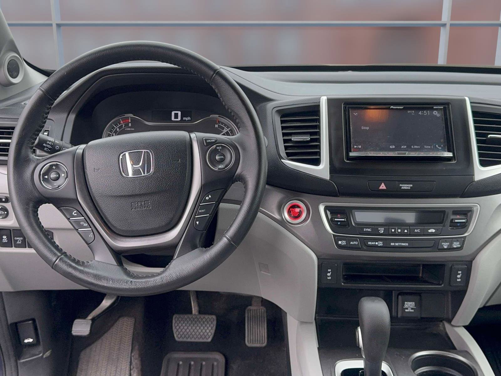 Used 2017 Honda Ridgeline RTL image 11