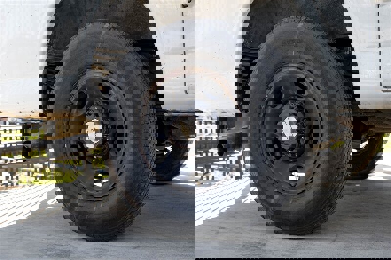 Used 2012 Chevrolet Express 2500 image 36