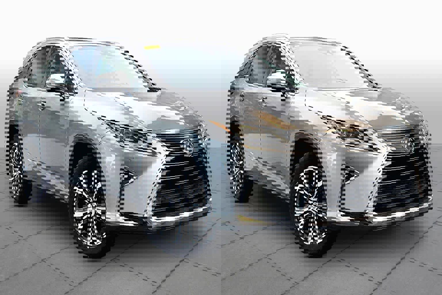 Used 2017 Lexus RX 350 FWD w/ Premium Package image 2