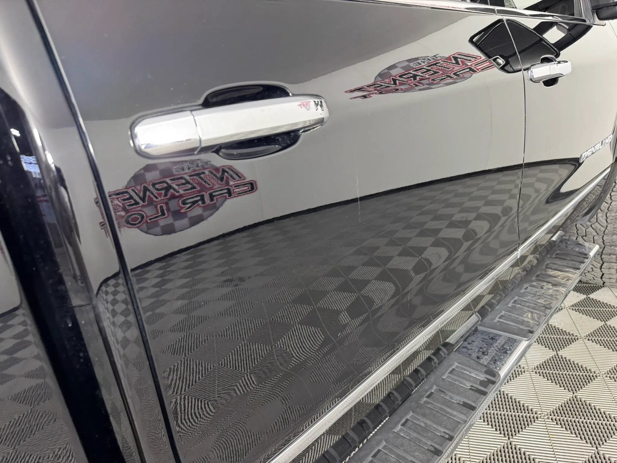 Used 2019 GMC Sierra 2500 Denali w/ Duramax Plus Package AWD/4WD image 29