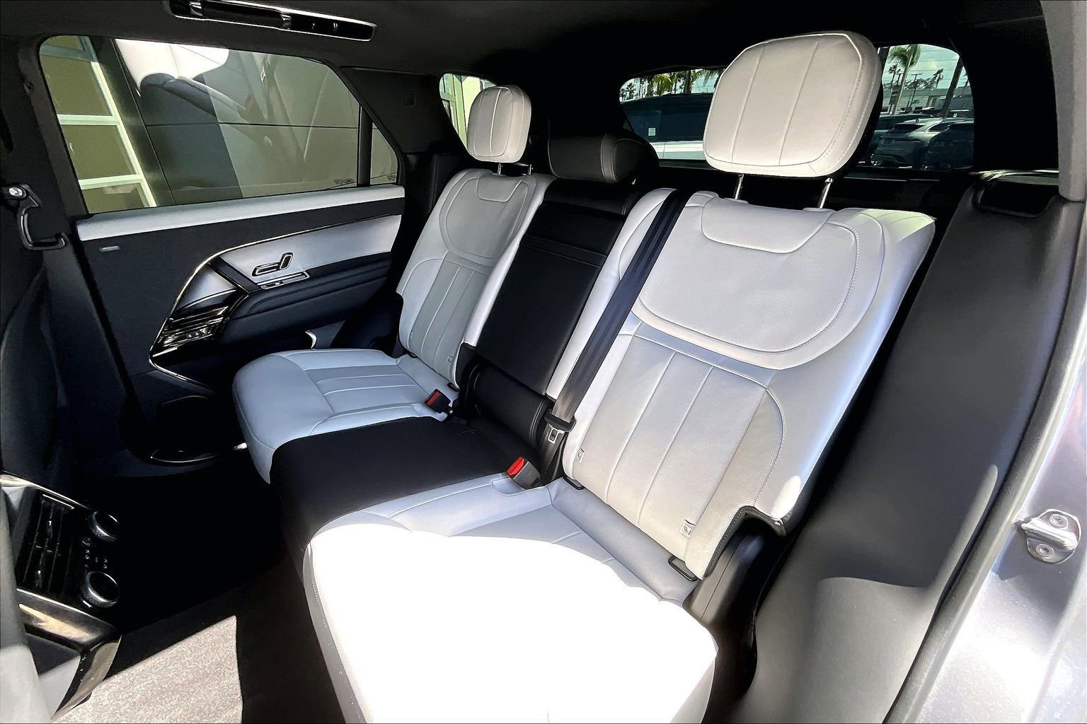 Certified 2025 Land Rover Range Rover Sport Dynamic SE image 26