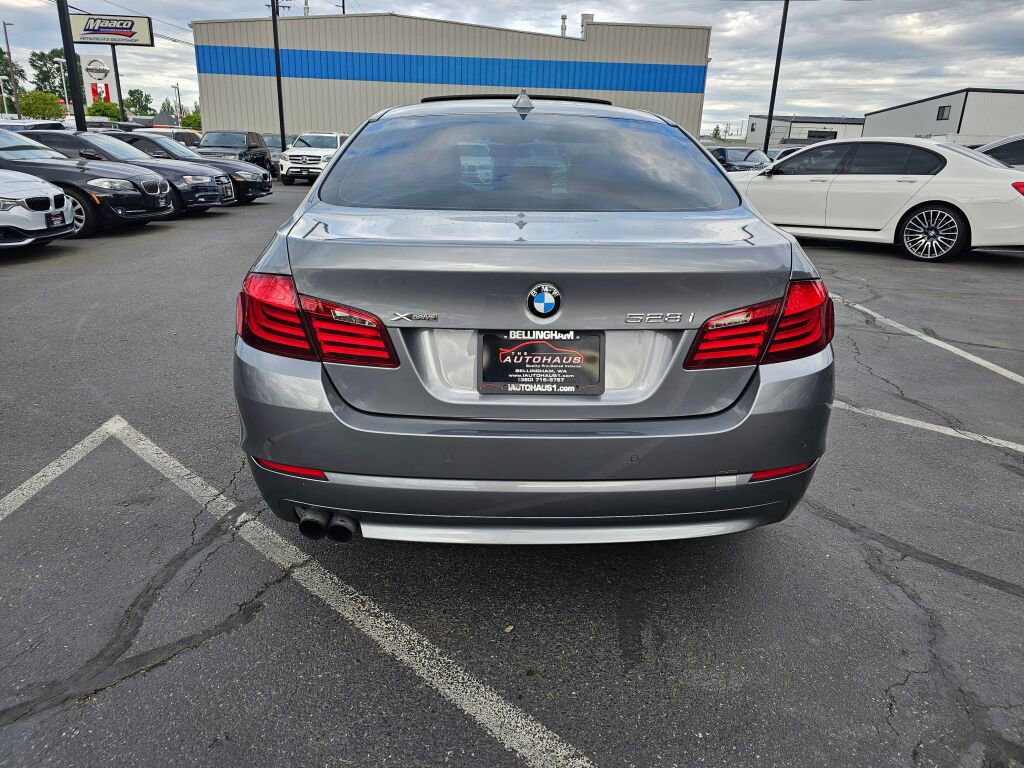 Used 2013 BMW 528i xDrive Sedan AWD/4WD image 4