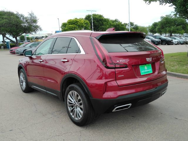 Used 2024 Cadillac XT4 Premium Luxury image 11
