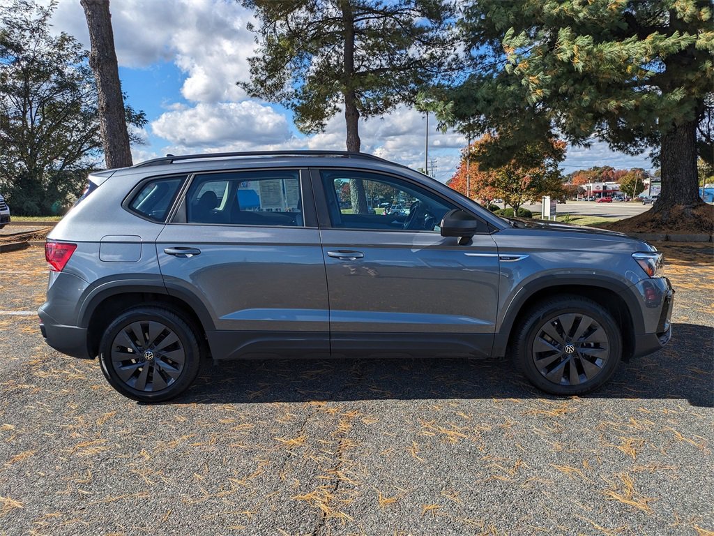 Used 2024 Volkswagen Taos S image 3