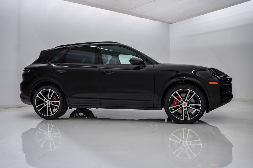 New 2026 Porsche Cayenne S AWD/4WD image 9