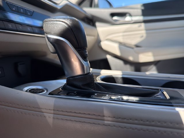 Used 2020 Nissan Altima 2.5 SL FWD image 25