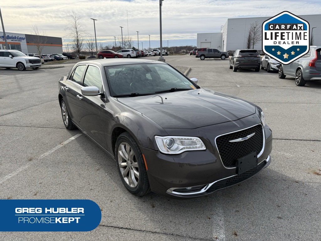 Used 2019 Chrysler 300 Limited image 1