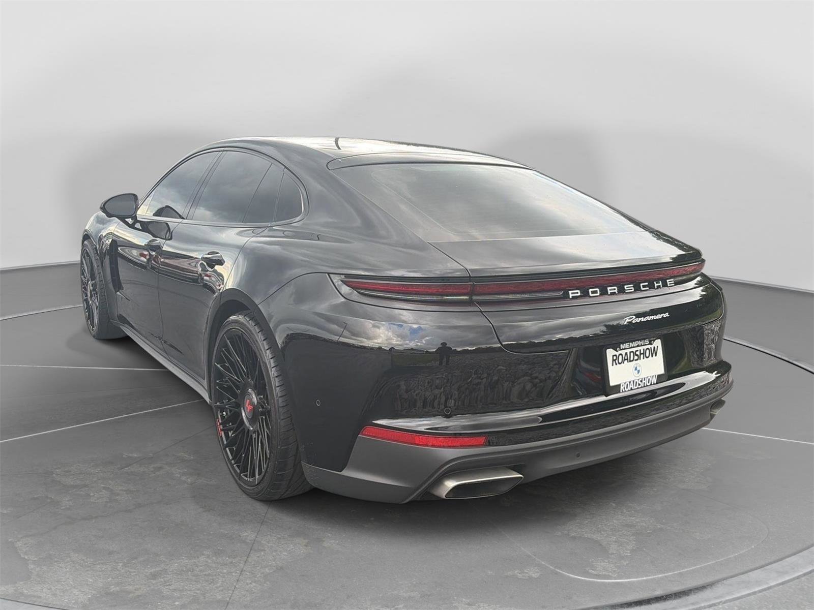 Used 2025 Porsche Panamera 4 AWD/4WD image 3