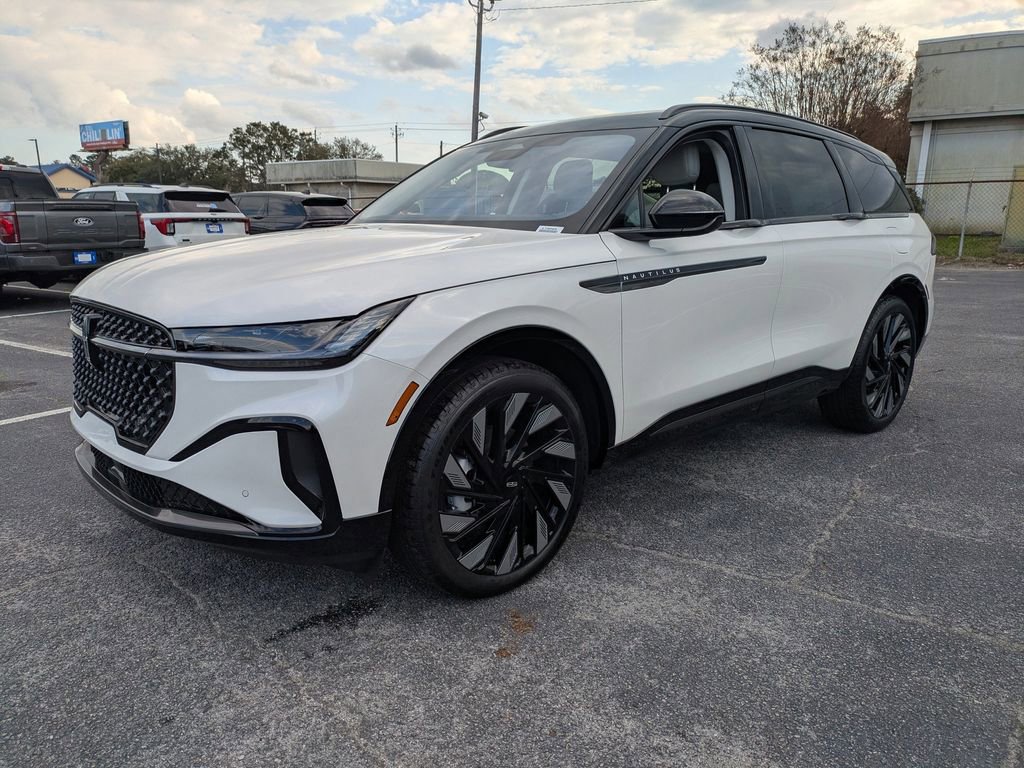 New 2026 Lincoln Nautilus Reserve image 8