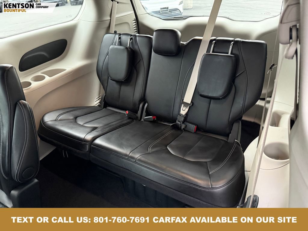 Used 2024 Chrysler Pacifica Touring-L image 33