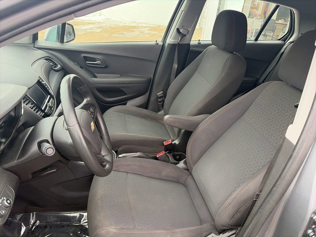 Used 2020 Chevrolet Trax LS image 10