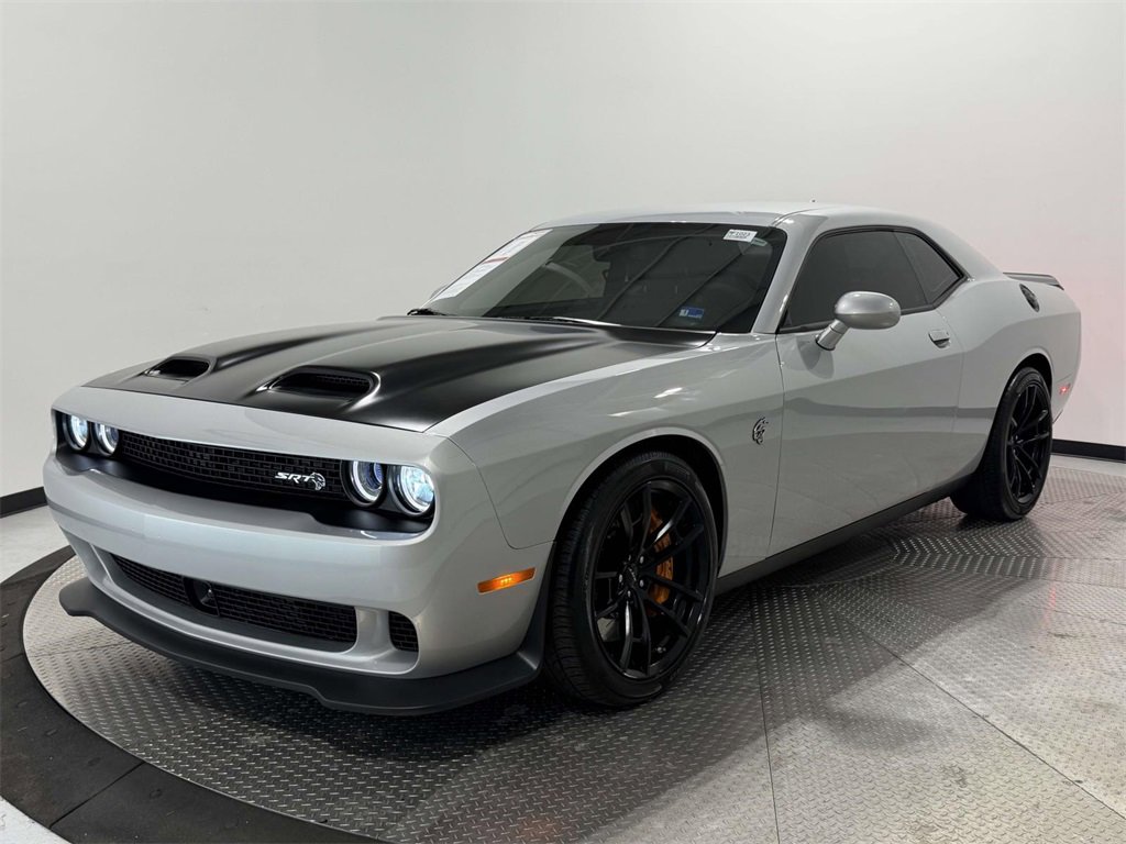 Used 2023 Dodge Challenger SRT Hellcat video 3