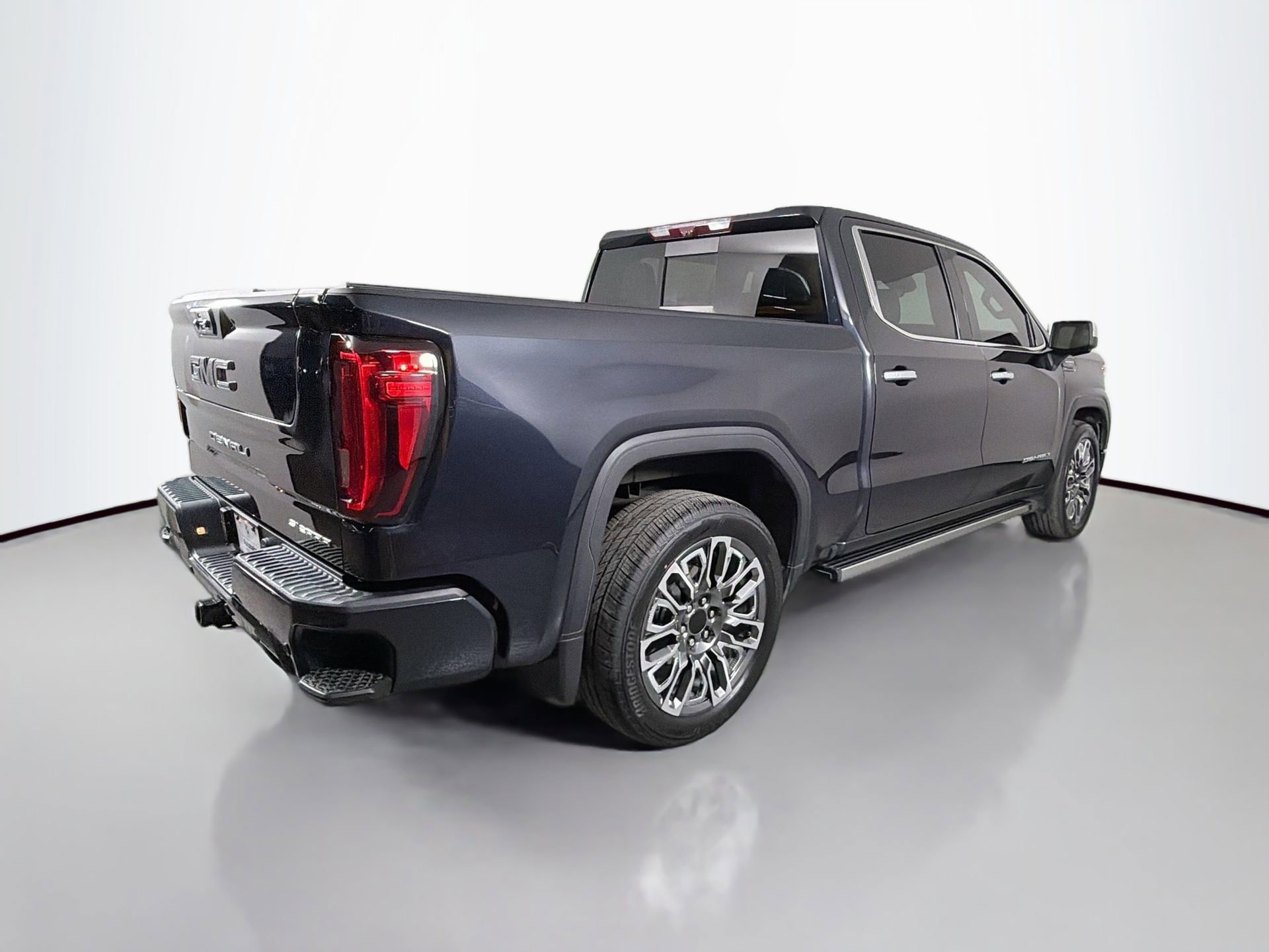 Used 2023 GMC Sierra 1500 Denali Ultimate image 6