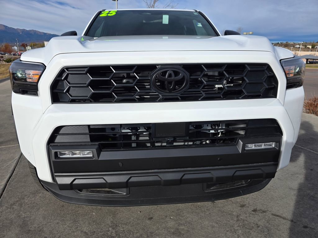 Used 2025 Toyota 4Runner TRD Off-Road image 3