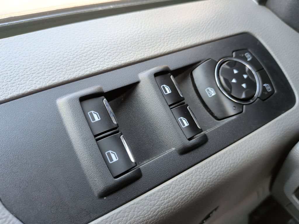 Used 2015 Ford F150 XLT AWD/4WD image 26