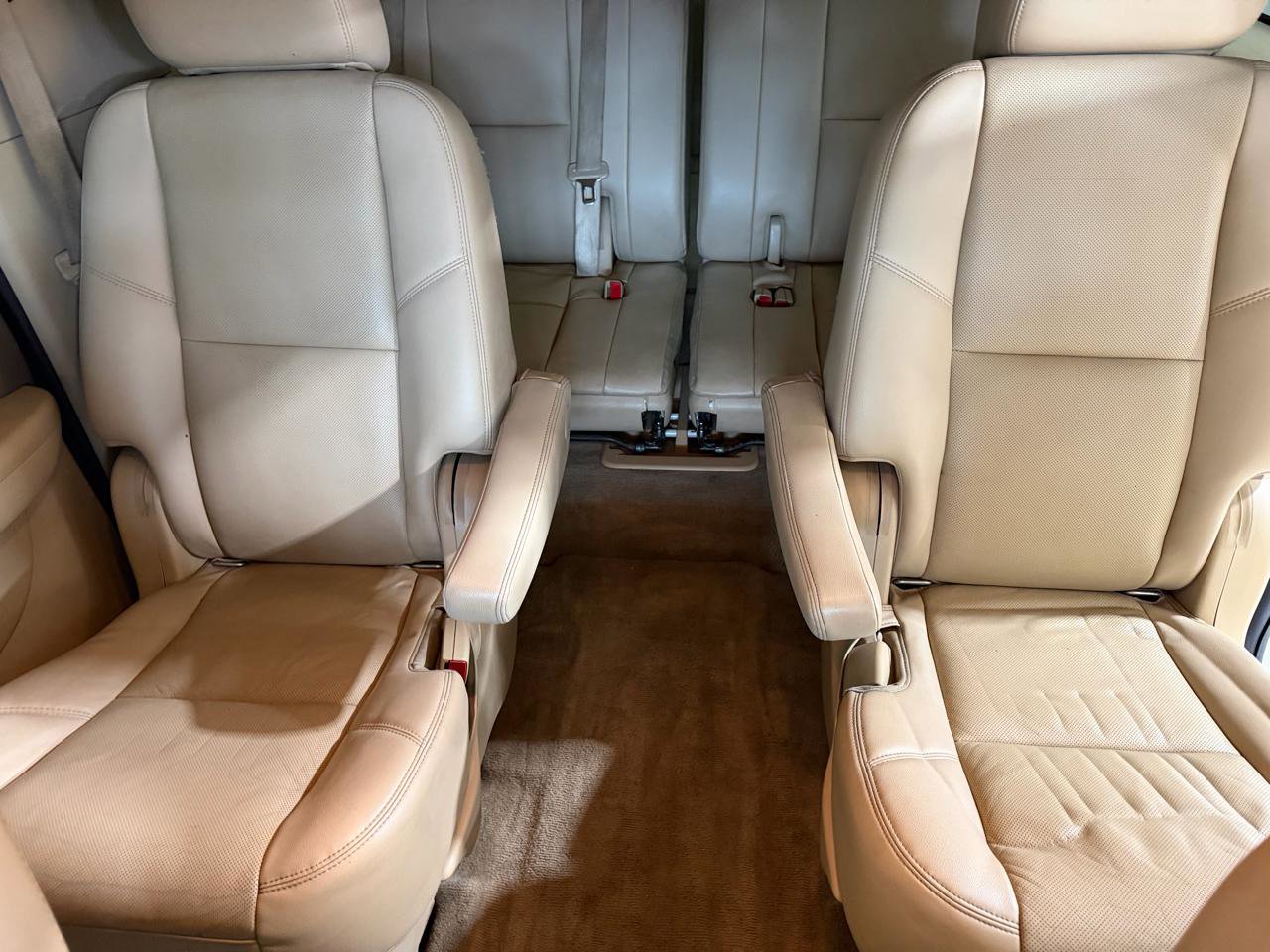 Used 2014 Chevrolet Suburban LTZ image 28