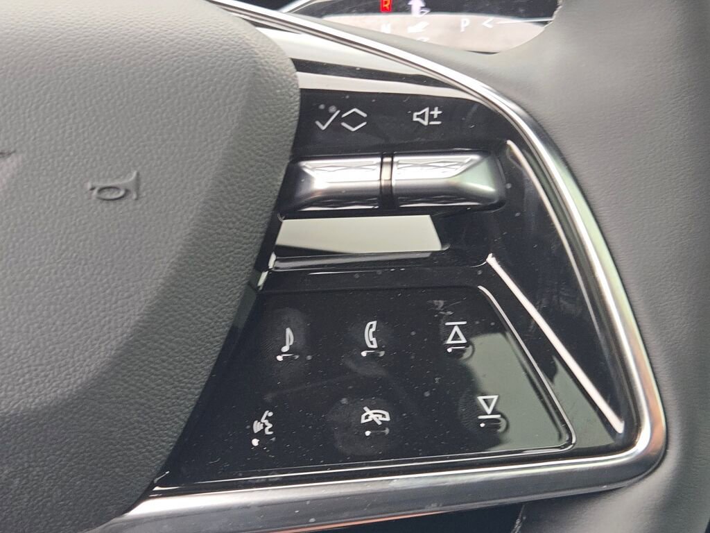 New 2026 Cadillac Optiq Sport 1 AWD/4WD image 31