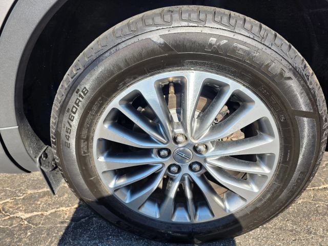 Used 2018 Lincoln MKX Select w/ Select Plus Package AWD/4WD image 10