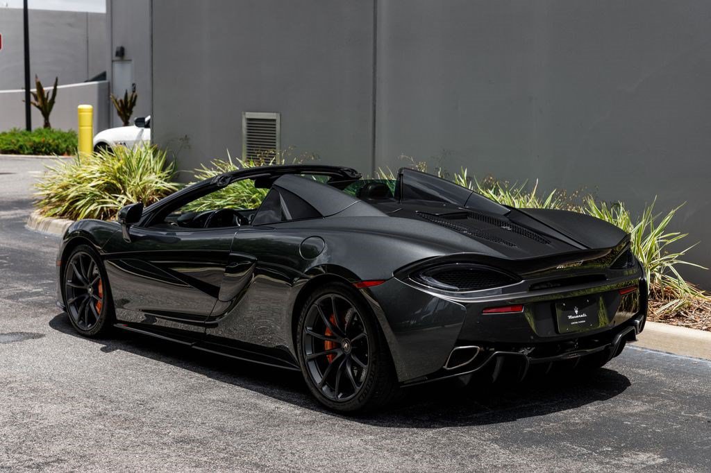 Used 2019 McLaren 570S Spider RWD image 3