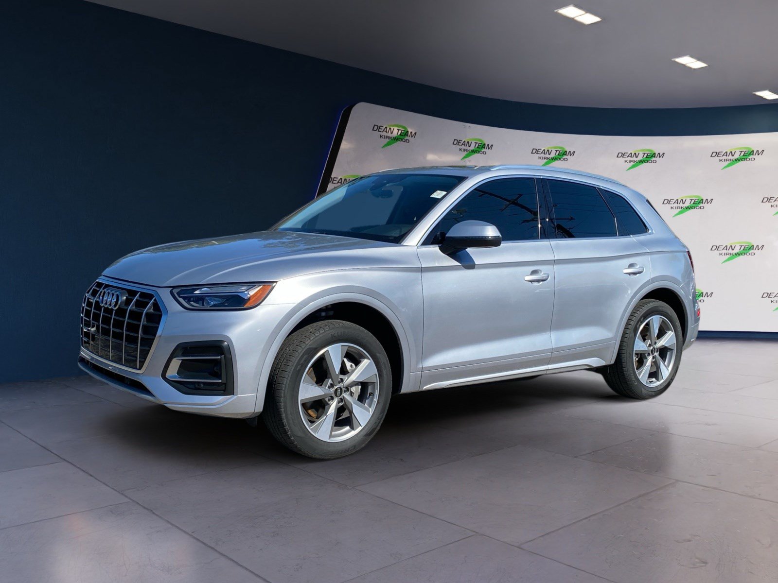 Used 2023 Audi Q5 2.0T Premium AWD/4WD image 3
