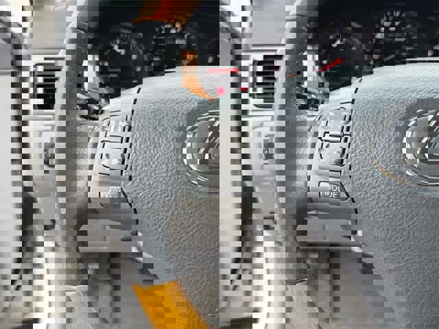 Used 2005 Lexus ES 330 image 9