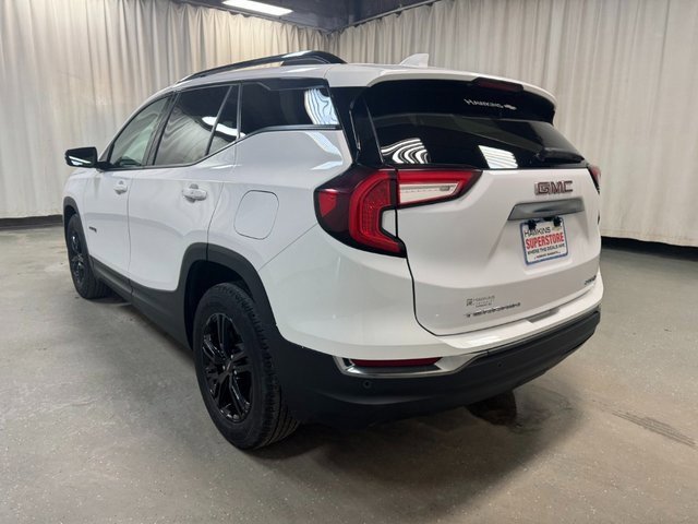 Used 2024 GMC Terrain AT4 image 6