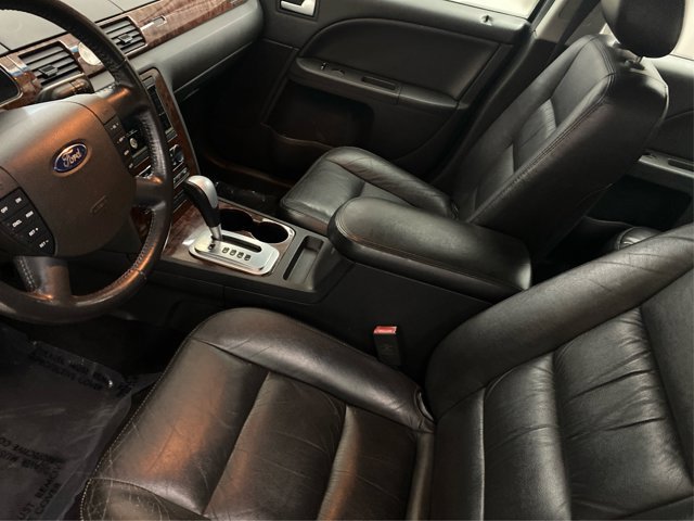 Used 2005 Ford Five Hundred Limited FWD image 10