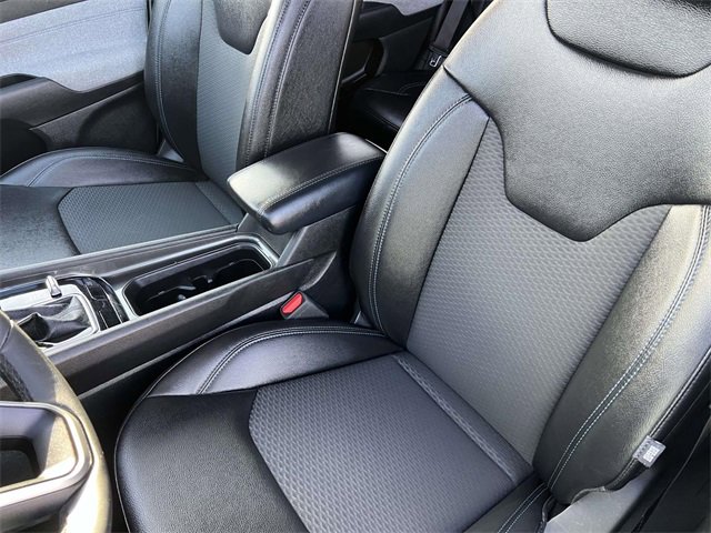 Used 2024 Jeep Compass Latitude image 21