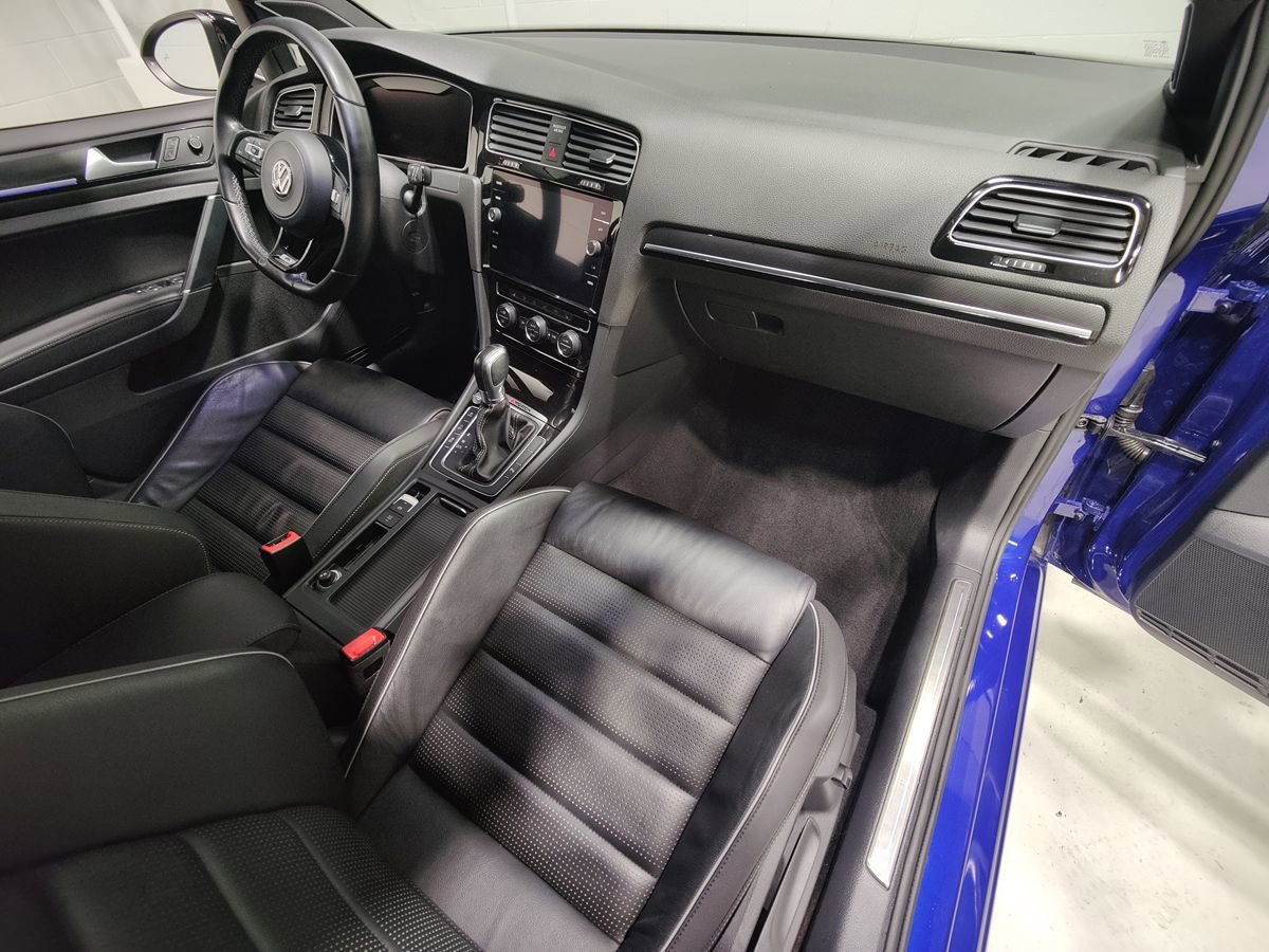 Used 2019 Volkswagen Golf R 4-Door AWD/4WD image 11