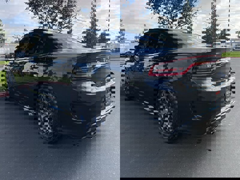 Used 2019 Dodge Charger R/T w/ Plus Group image 10