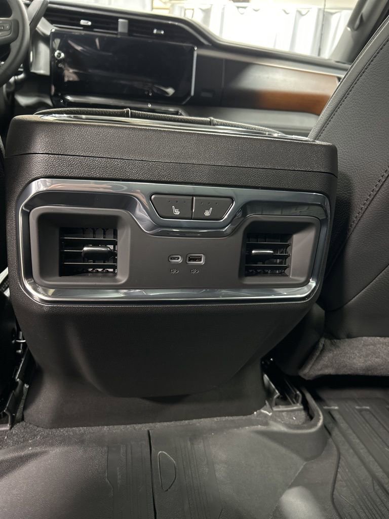 New 2026 GMC Sierra 2500 Denali w/ Denali Reserve Package image 19