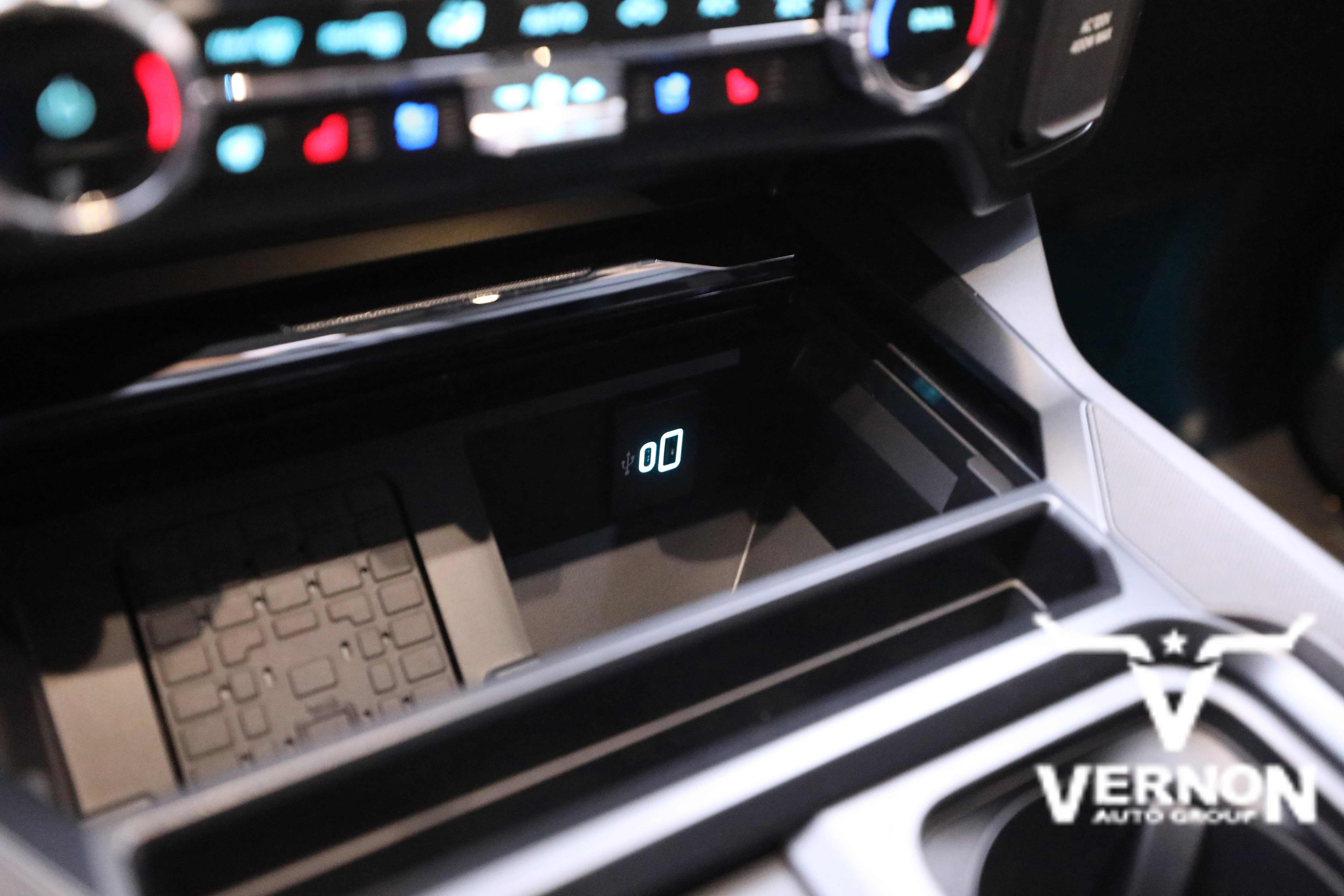 New 2026 Ford F250 Lariat w/ Chrome Package image 26