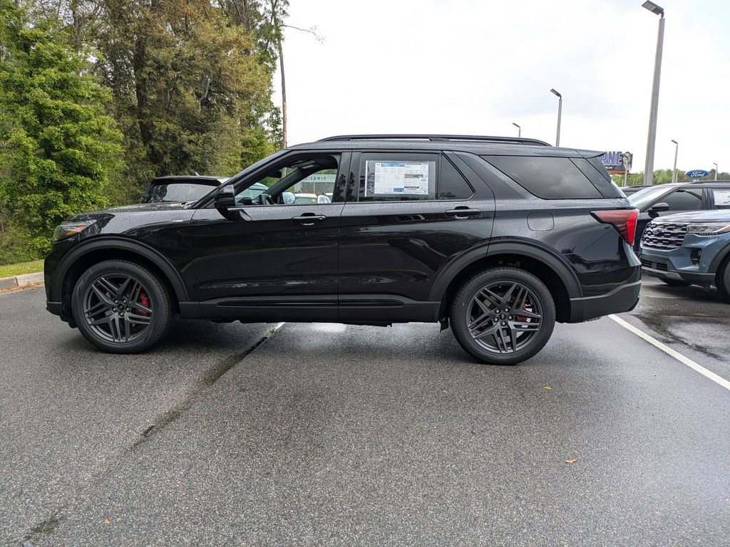 New 2026 Ford Explorer ST-Line image 7