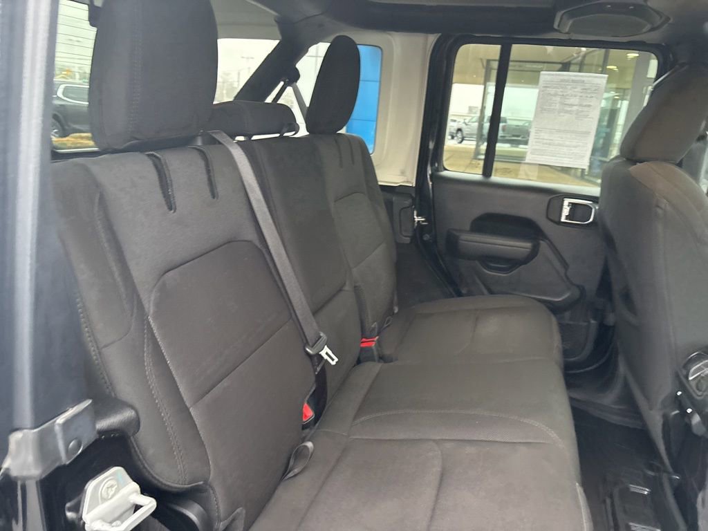 Used 2023 Jeep Wrangler Unlimited w/ Cold Weather Group image 19