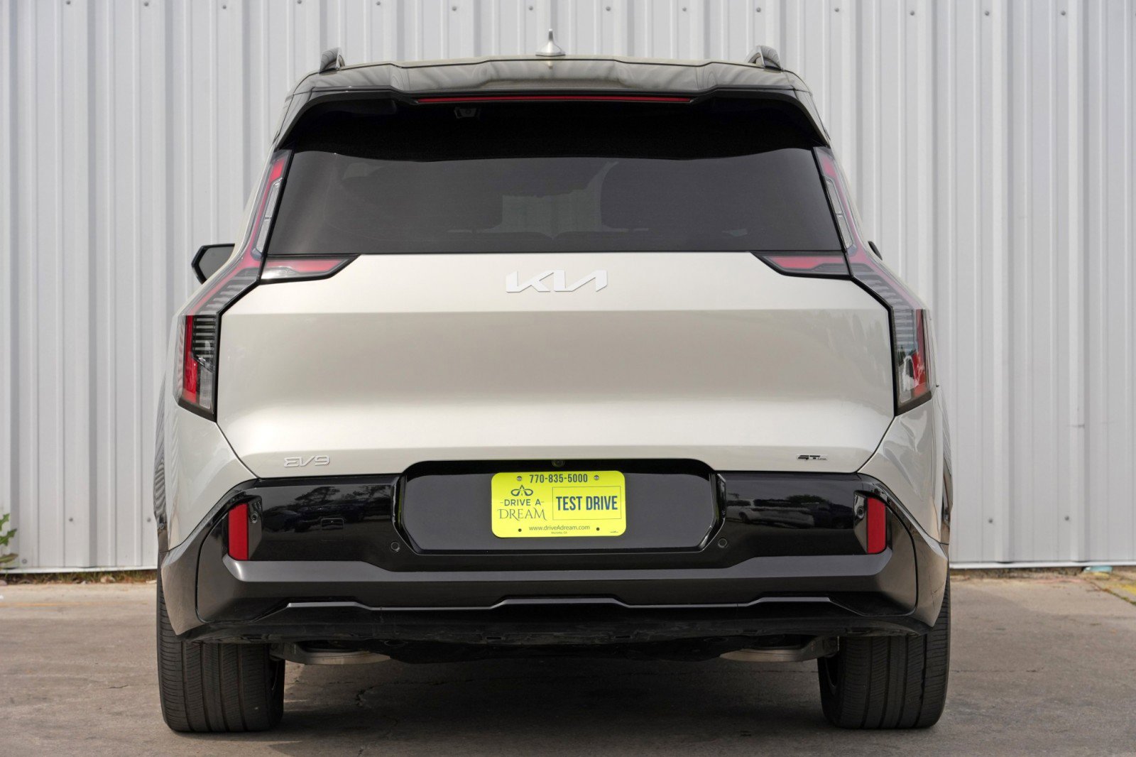 Used 2024 Kia EV9 GT-Line AWD/4WD image 11